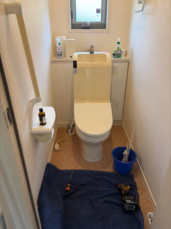 工事前　山梨県上野原市のお客様のトイレ工事