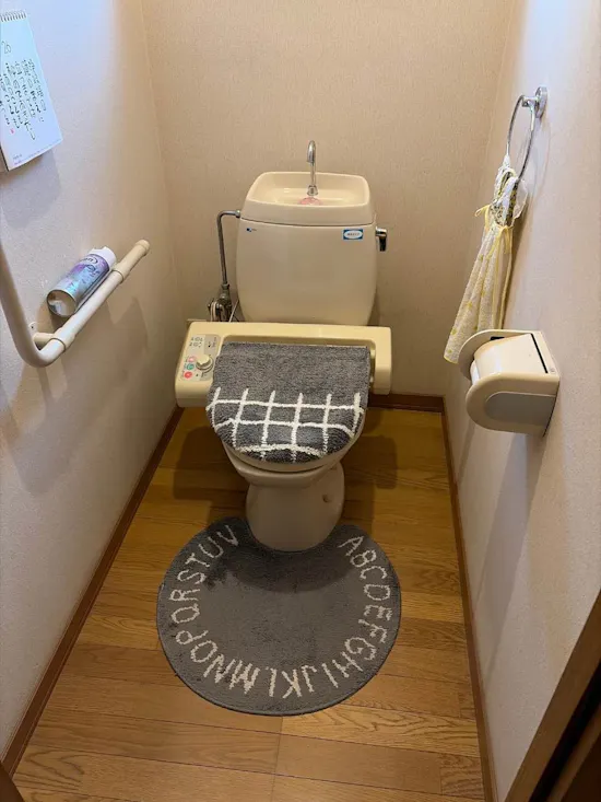 工事前　山梨県都留市のお客様のトイレ工事
