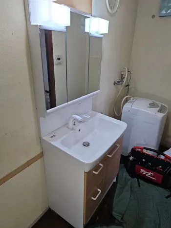 三重県津市のお客様の洗面化粧台工事