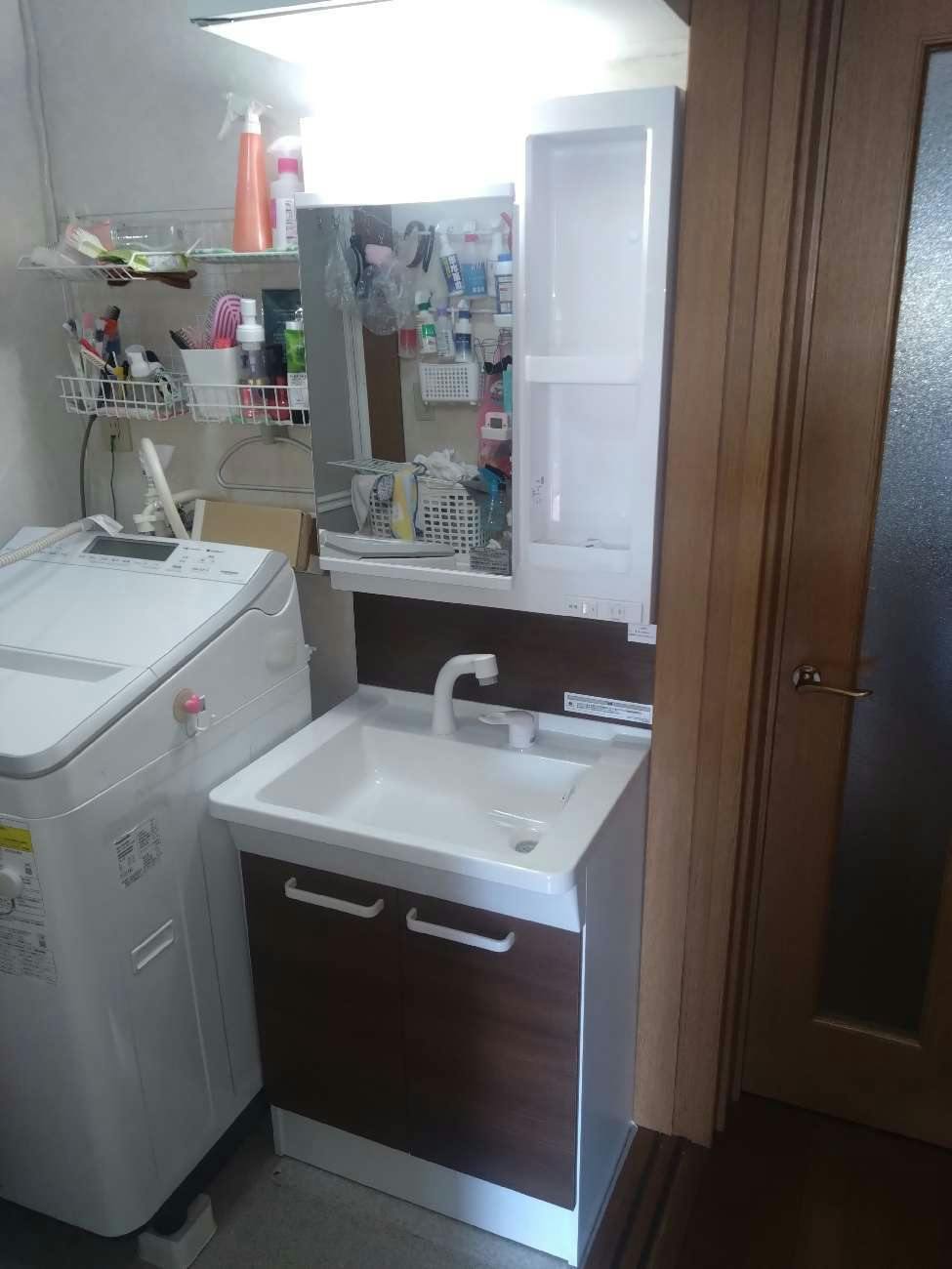 神奈川県横浜市瀬谷区のお客様の洗面化粧台工事