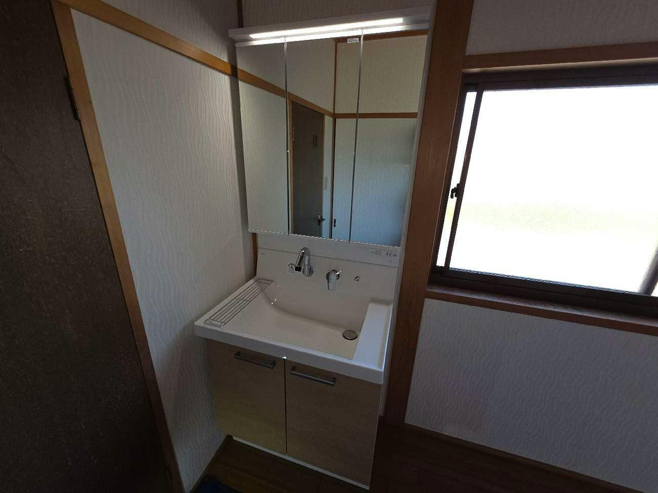 静岡県磐田市のお客様の洗面化粧台工事