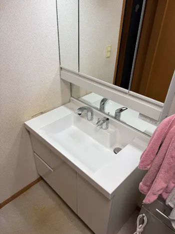 茨城県牛久市のお客様の洗面化粧台工事