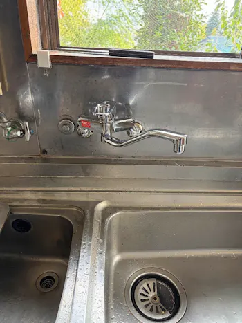 茨城県稲敷郡阿見町のお客様のキッチン水栓工事