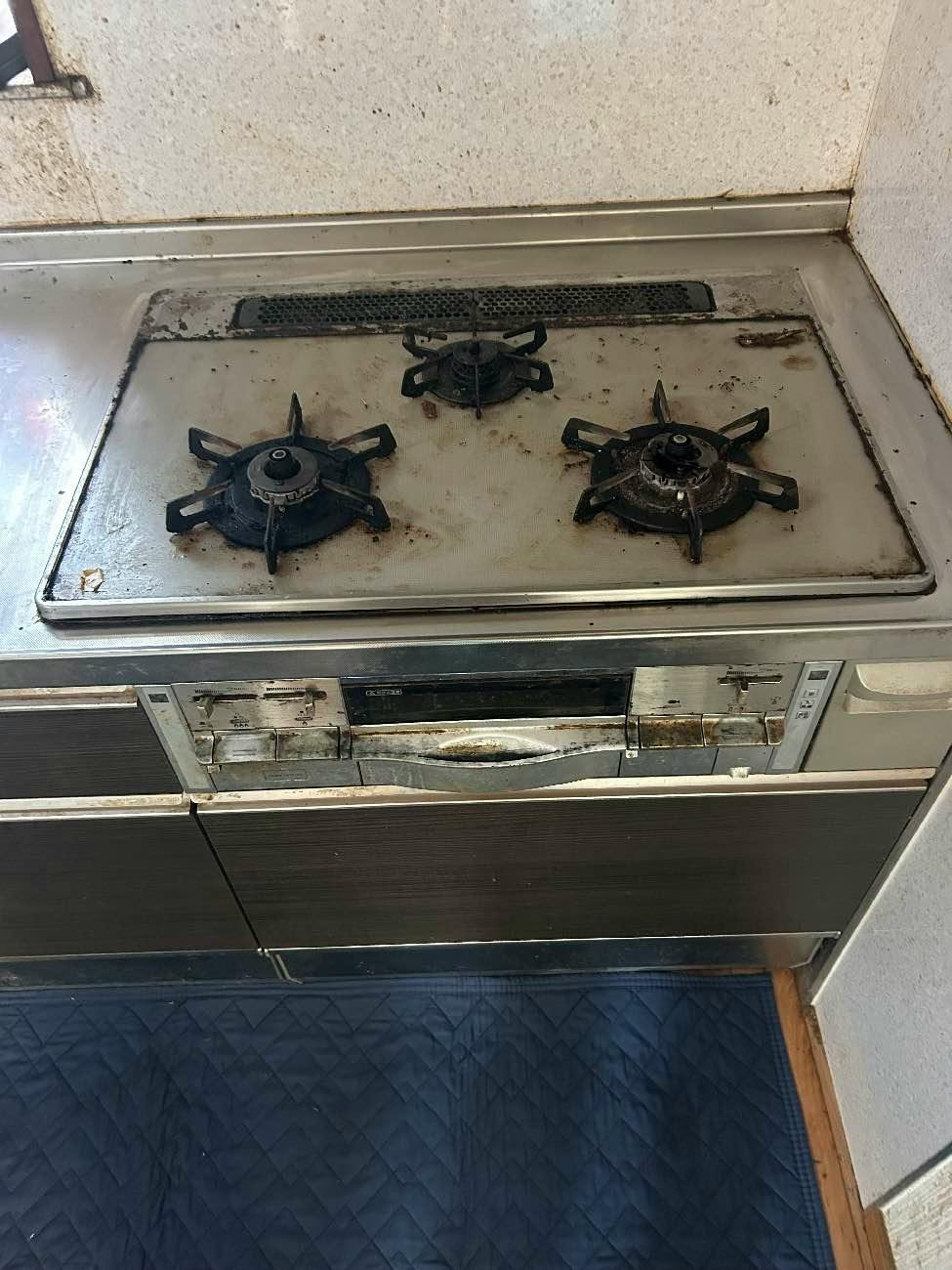 静岡県御殿場市のお客様のビルトインコンロ工事 /リフォーム施工事例