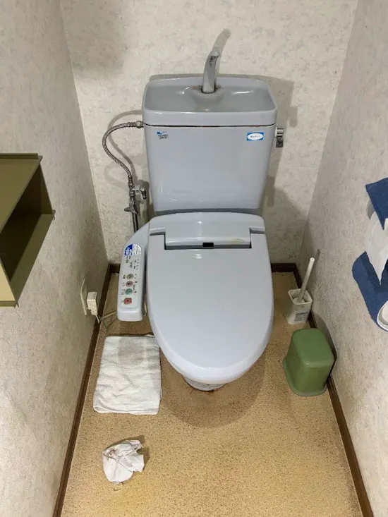 工事前　山梨県都留市のお客様のトイレ工事