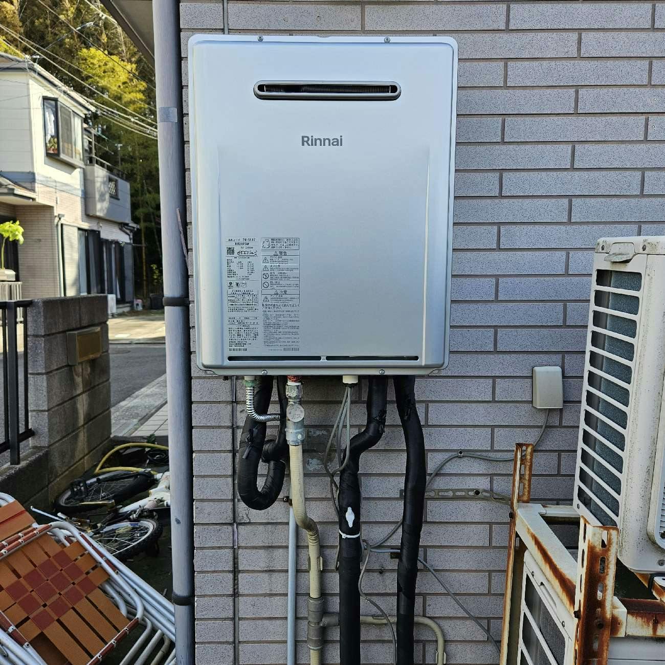 神奈川県横須賀市のお客様の給湯器交換工事