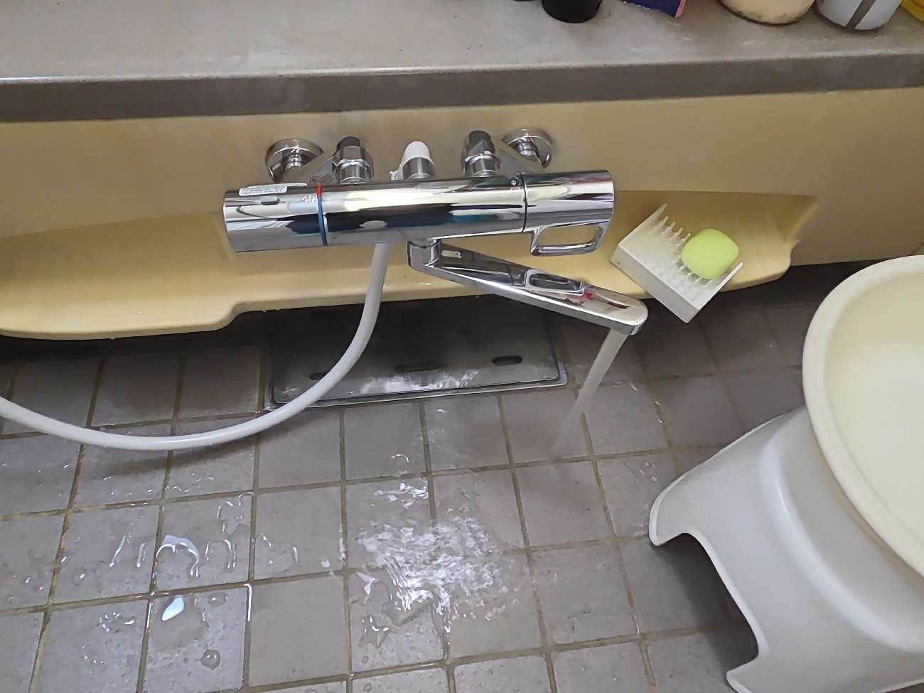 栃木県日光市のお客様の浴室混合栓交換工事