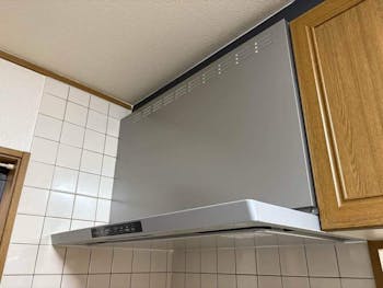 東京都町田市のお客様のレンジフード+便器交換パック