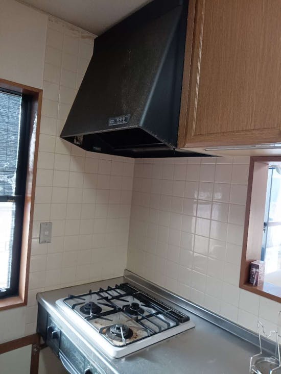 工事前 東京都青梅市お客様のビルトインコンロ・フード交換工事