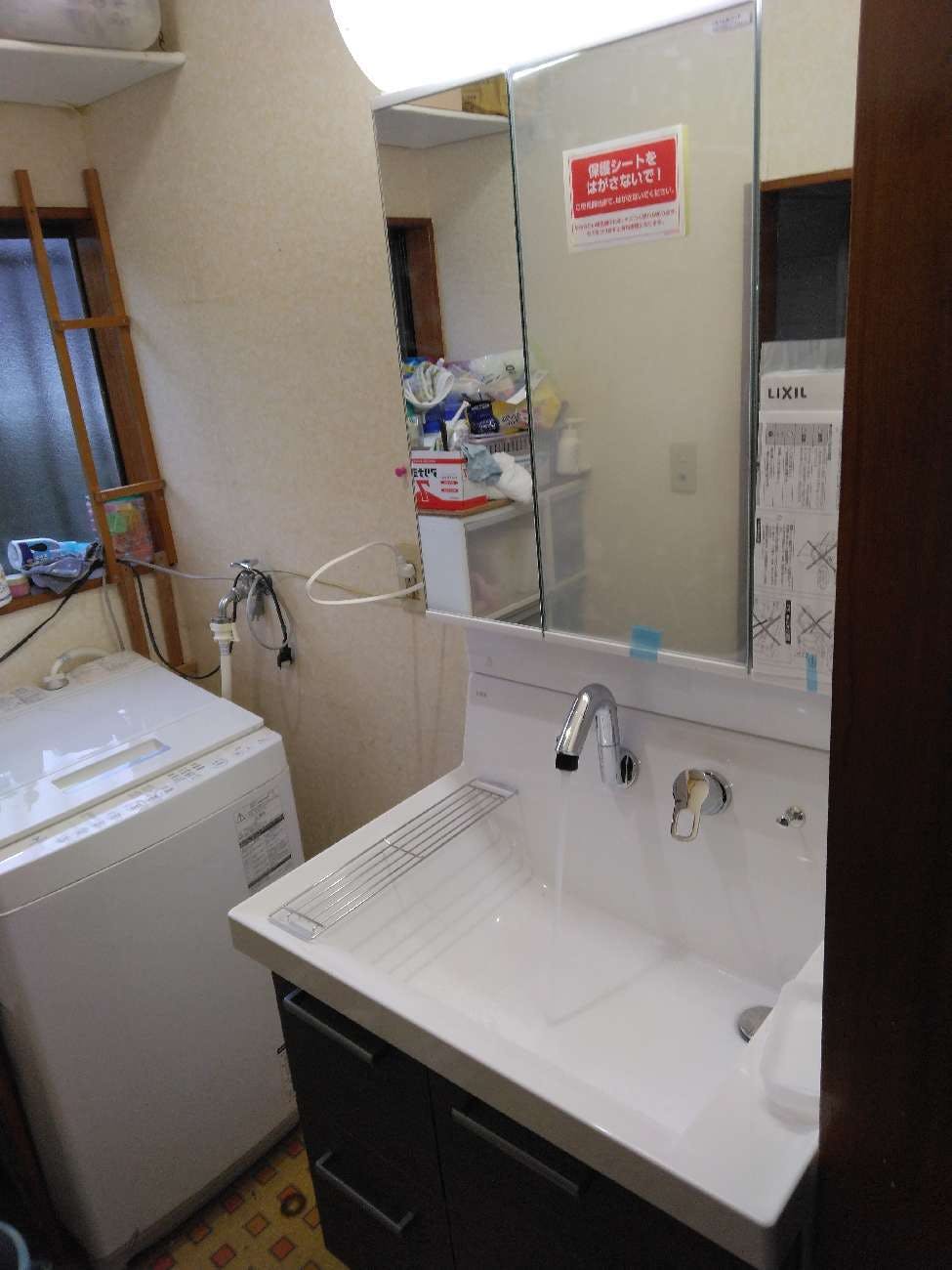 東京都青梅市のお客様の洗面化粧台交換工事