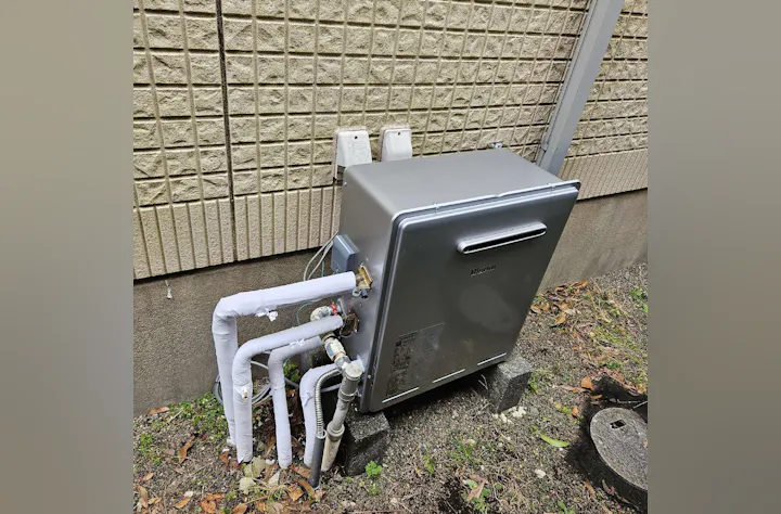 神奈川県横須賀市のお客様の給湯器交換工事