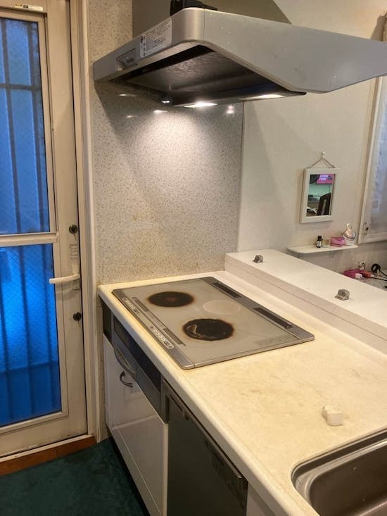 工事前 愛知県名古屋市のお客様のIH・レンジフード・浄水器取替 工事