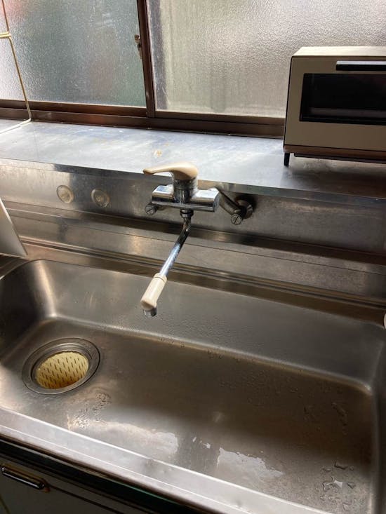 工事前　静岡県周智郡のお客様のキッチン混合水栓取付工事