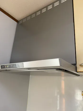 埼玉県日高市のお客様のビルトインコンロ・レンジフード交換工事