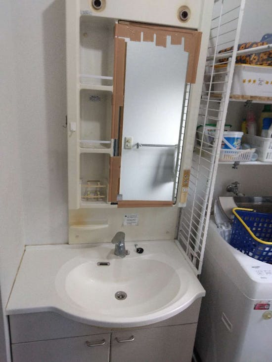 工事前　東京都昭島市のお客様の洗面化粧台工事