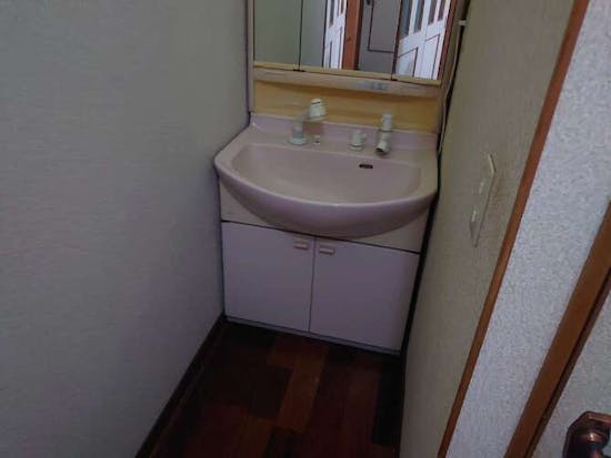 工事前　愛知県豊田市のお客様の洗面化粧台取替工事