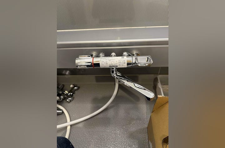 東京都八王子市のお客様の浴室水栓交換工事