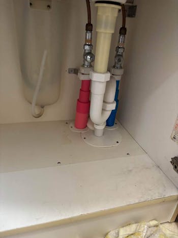 茨城県ひたちなか市のお客様の洗面化粧台設置工事　具体的な工事内容1