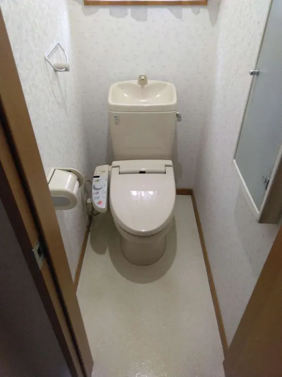 工事前　神奈川県小田原市のトイレリフォーム工事