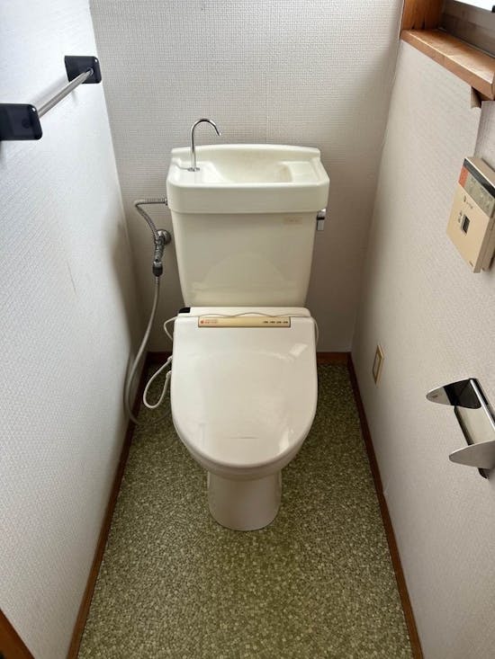 工事前　宮城県宮城郡七ヶ浜町のお客様のLIXILトイレ交換+内装工事パック