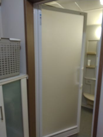 加須市のお客様の浴室窓・浴室ドア交換工事　具体的な工事内容1