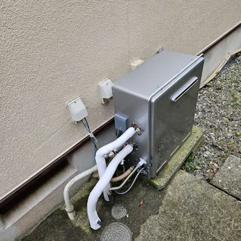 神奈川県横須賀市のお客様の給湯器交換工事