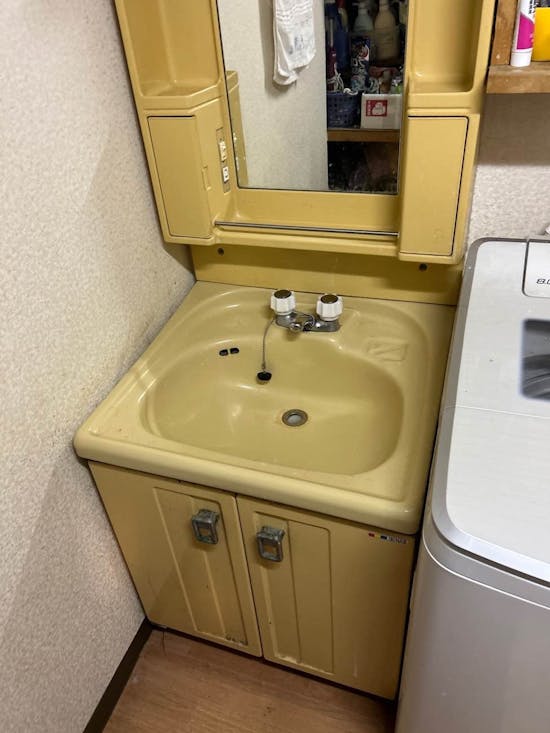 工事前　宮城県宮城郡のお客様の洗面化粧台交換工事