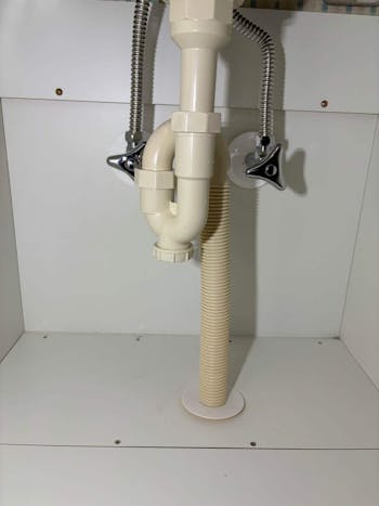 茨城県日立市のお客様の洗面化粧台交換工事　具体的な工事内容1