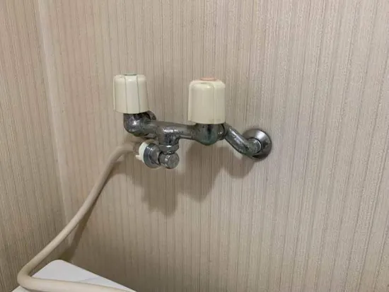 工事前　埼玉県鴻巣市のお客様の洗濯機用水栓交換工事