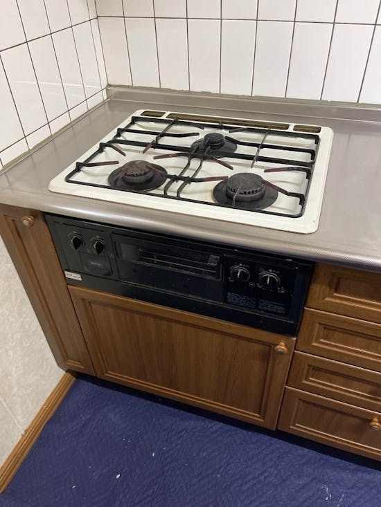 工事前 宮城県宮城郡のお客様のビルコン・レンジフード工事