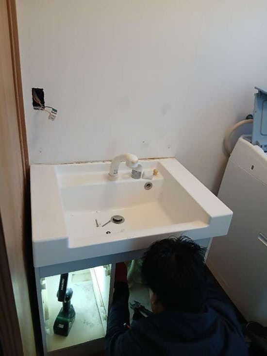 工事前　茨城県久慈郡のお客様の洗面化粧台交換工事