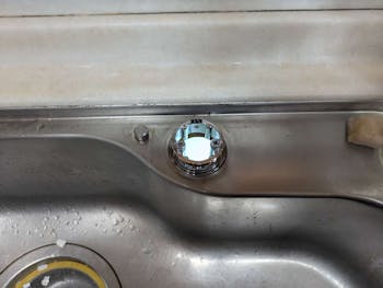 静岡県浜松市のお客様のキッチン混合水栓（ワンホール）交換工事　具体的な工事内容1