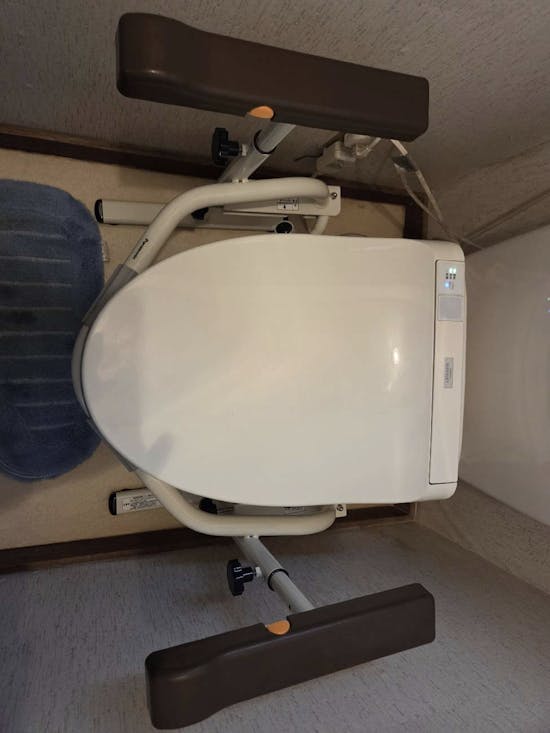 工事前　栃木県日光市のお客様のトイレ便座交換工事