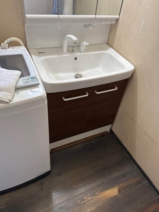 工事後 静岡県磐田市のお客様の洗面化粧台交換、浴室混合栓交換工事