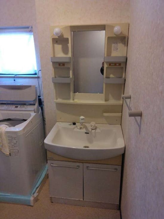 工事前　静岡県浜松市のお客様の洗面化粧台交換工事