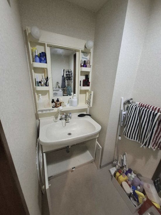 工事前　宮城県大崎市の洗面化粧台設置工事