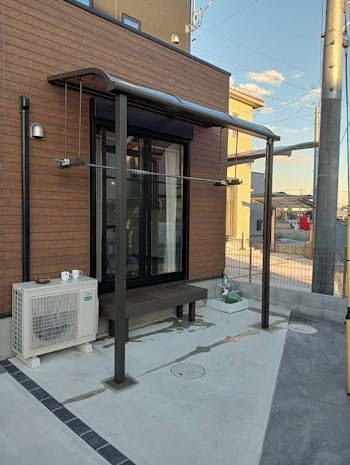 埼玉県北葛飾郡のお客様のテラス屋根設置工事