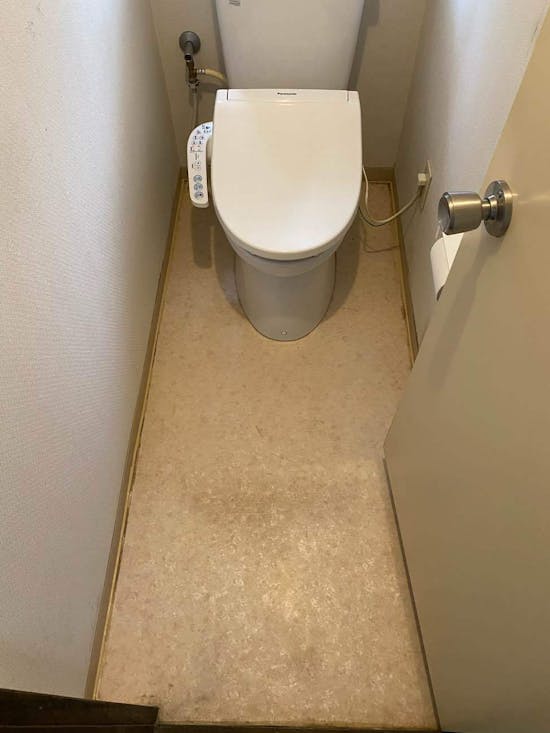 工事前　群馬県前橋市のお客様のトイレ巾木交換工事