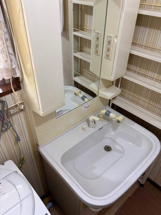 工事前　茨城県北茨城市のお客様の洗面化粧台交換工事