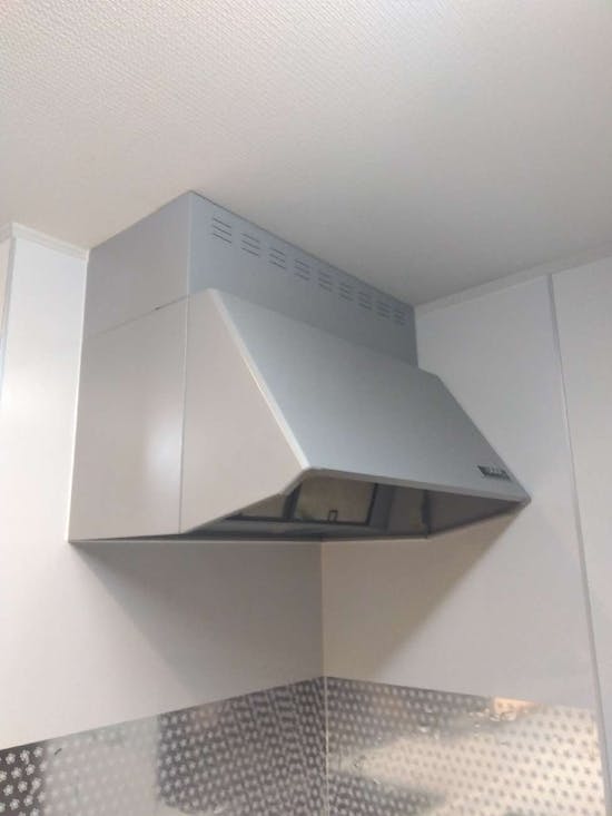 工事前 東京都昭島市のお客様のレンジフード交換工事