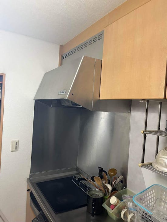 工事前　長野県佐久市のお客様のレンジフード取替工事