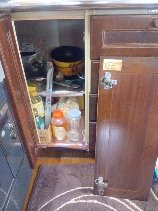 工事前　千葉県千葉市のお客様の丁番交換工事