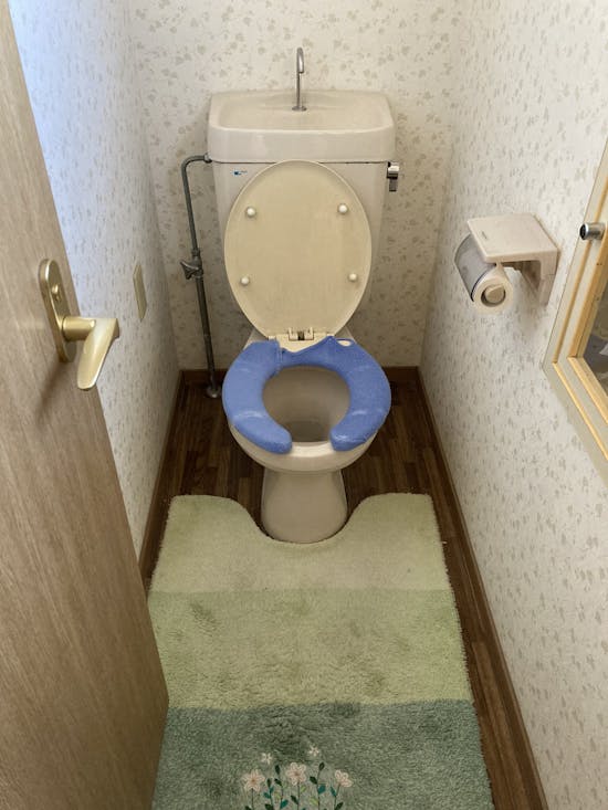 工事前 伊勢崎市のお客様のトイレ工事
