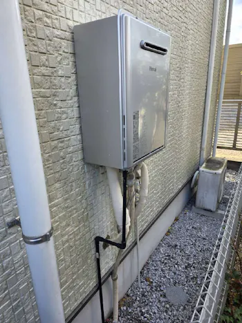 東京都昭島市のお客様の給湯器交換工事