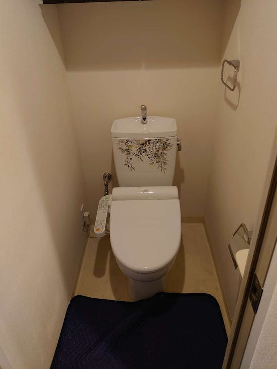 工事前　東京都のお客様のトイレ交換工事