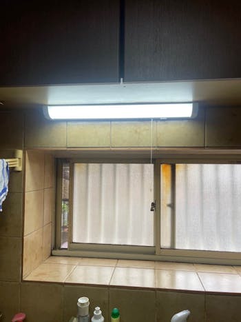 埼玉県さいたま市のお客様の手元灯LED照明交換工事