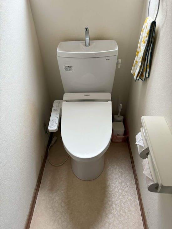 工事前　福島県会津若松市のお客様のTOTOトイレ便座取付工事