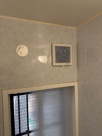 栃木県河内郡上三川町のお客様の浴室換気扇交換工事