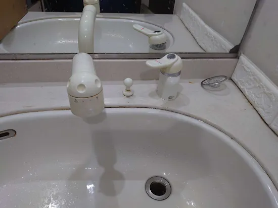 工事前　愛知県名古屋市のお客様の洗面台混合水栓交換工事