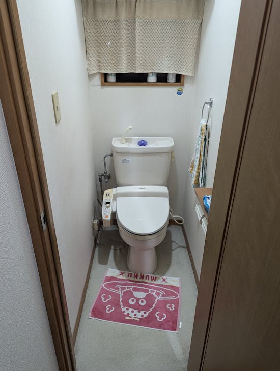 工事前　大阪府のお客様のトイレ交換工事